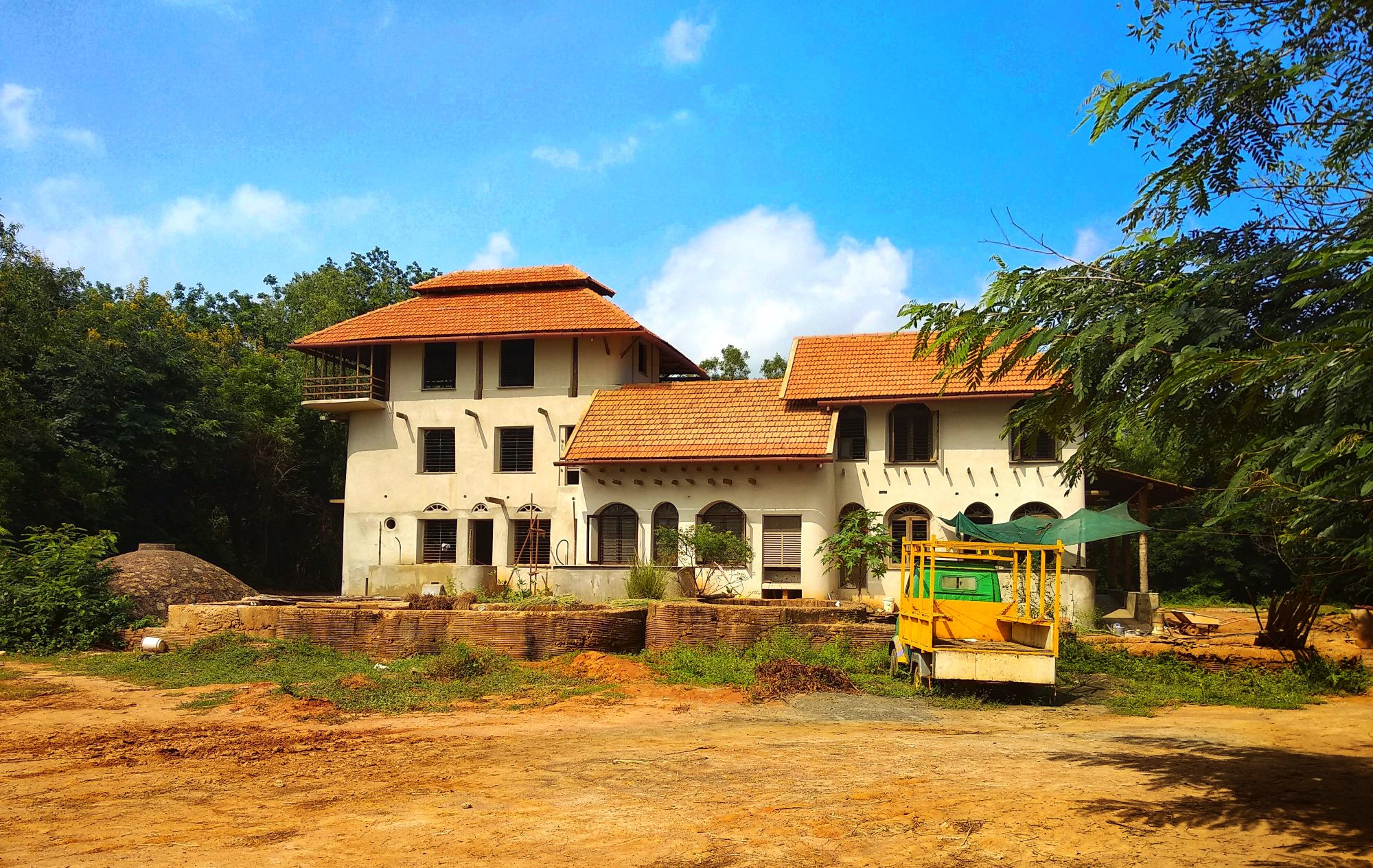 EartHauz Auroville Learning Network